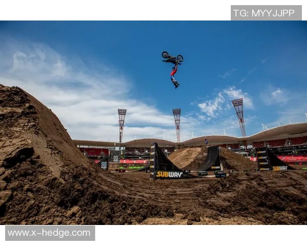 杭州极限运动队与北京极限运动队赛后复盘团队协作的精彩瞬间与经验分享